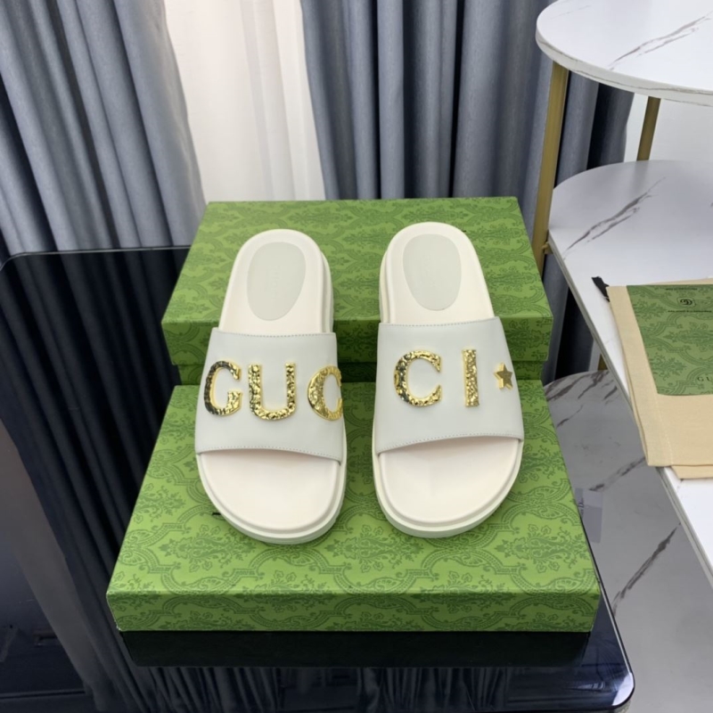 G*u*i slippers